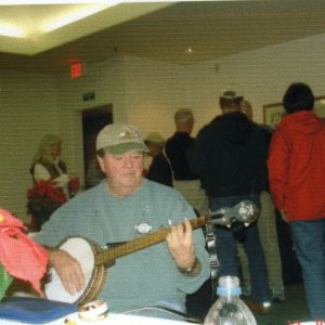 (R/J): Tom and banjo (Sally's Sister).