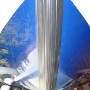 Keel Guard; pine pollen on stb side of hull