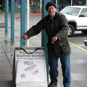 Media '15 Dec 2007 Sensei Roger took this photo of Joe at Fisherman's Terminal' in album '2 April Downtown Bellingham awaiting 200 hour service'