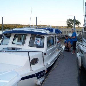 Media 'Guttenberg, Iowa Marina' in album 'Mississippi River C-Bratts 2011'