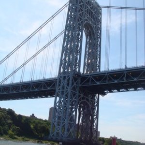 DSC02510 The George Washington Bridge. Notice it's a double decker two separate roads on over top of the other.Worlds only 14 lane suspension bridge Check out the steel work