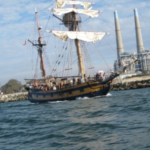 Media 'Hawaiian Chieftain in the "Jaws" by the power plant' in album 'Lil League'