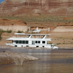 Helicopter landing on houseboat in Labyrinth Canyon - C-View