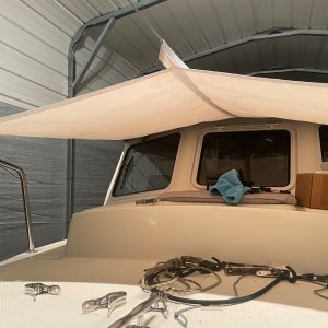 EXTERIOR - forward rain shield