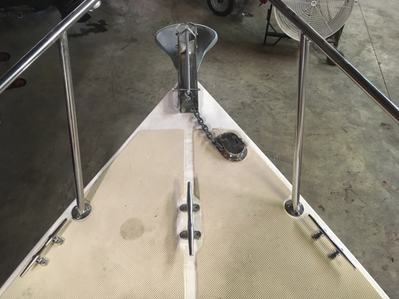 022 ready for an anchor briddle or shafe free dock lines