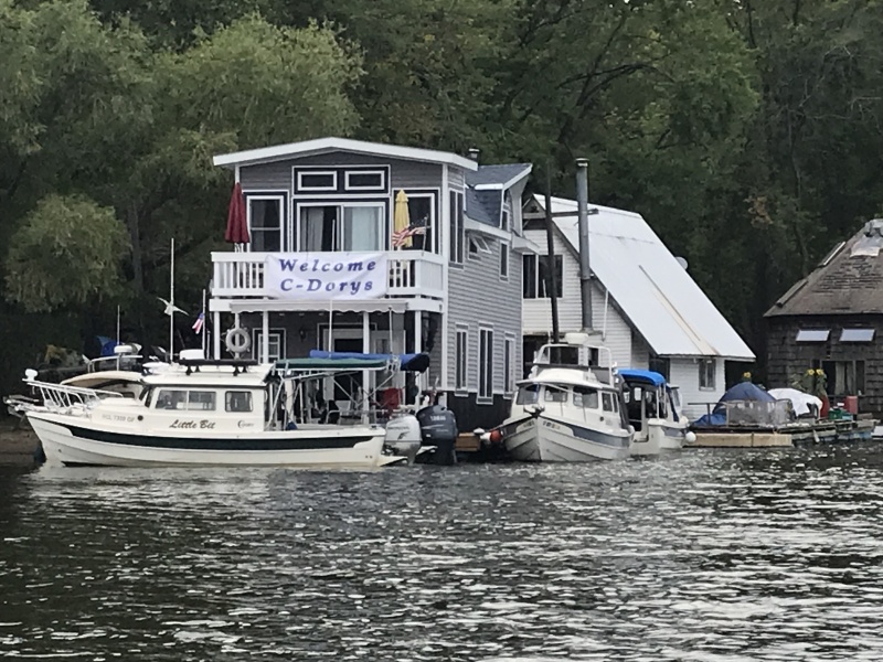 065DougsBoatHouse