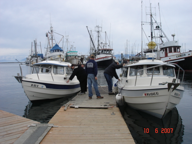 11 Aug 2007 Neah Bay, WA
Scott's 22 CD on the left
 (Scott aka Beartrack)