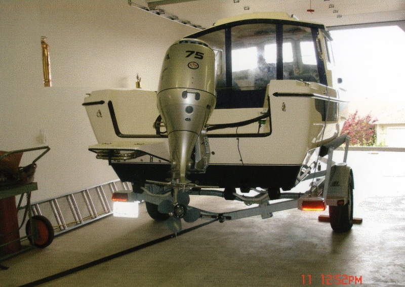 11 June 2005: Hooked up to the winch.