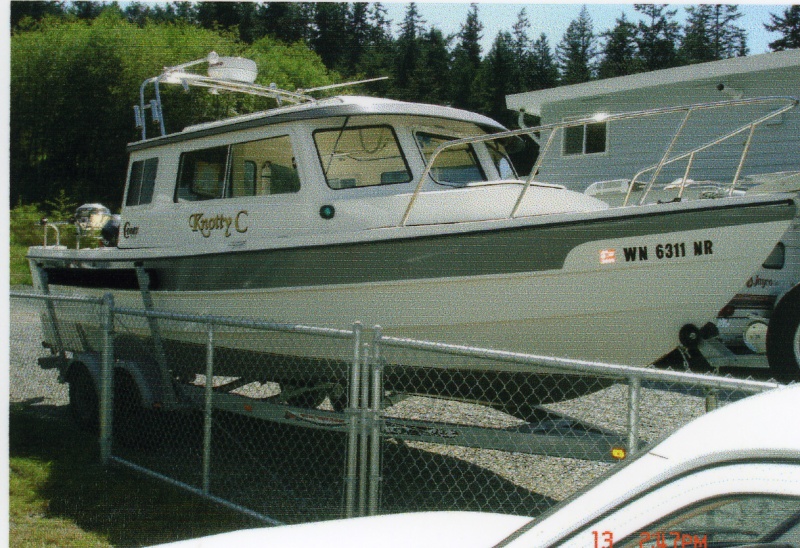13 May 2006 
 Cornet Bay, WA
KNOTTY C at EQ Marine