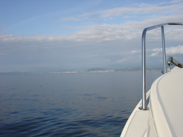 15 August Returning to a 
'smooth as glass' B'Ham
Bay after visiting Sucia 
& Matia Islands