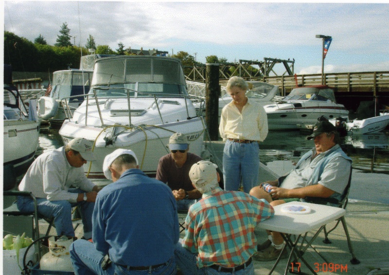 17 Sept 2005 Langley:  Cleaning mussels.