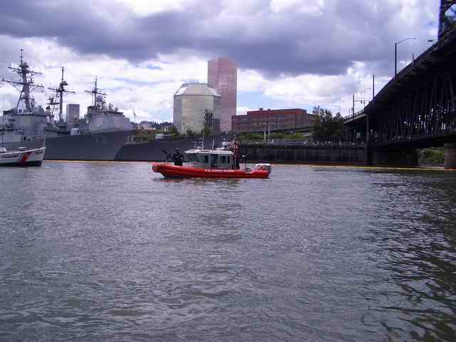 20050612b Rose Festival Portland OR Coast Guard Boat