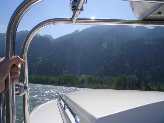 20060429 - 02 Friends & Family on Columbia River - Multnomah Falls