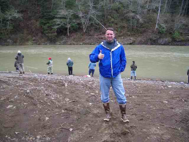 20061117 - 06 Tillamook Bay Fishing - John checking out the Wilson river on the way home