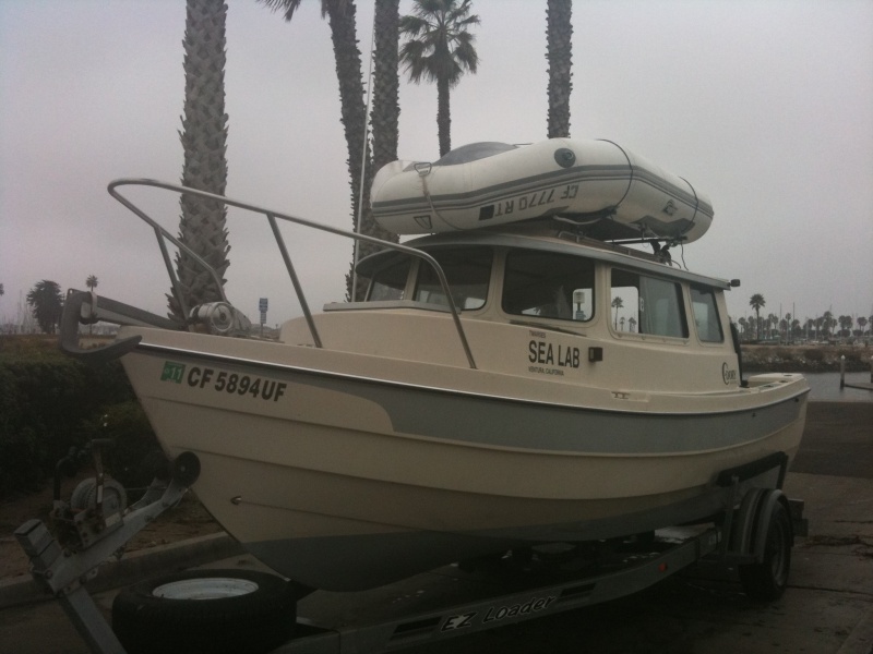 2009 Achillies LSI-290 9' 6" weight 64lbs, fits perfect on the roof