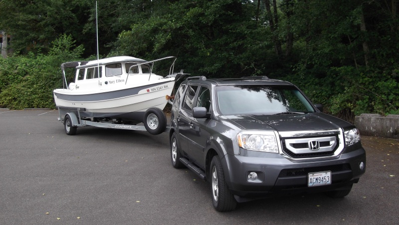 2011 Honda Pilot towing the Mary Ellen