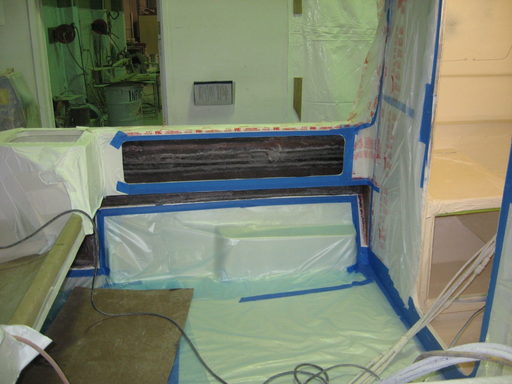 22\' Cruiser cockpit prepped for gelcoat