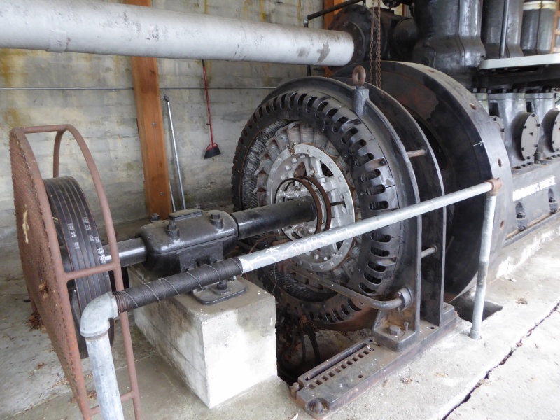 225 hp generator