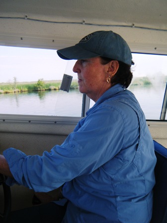 23MAY10-Captain Rosemary has the helm