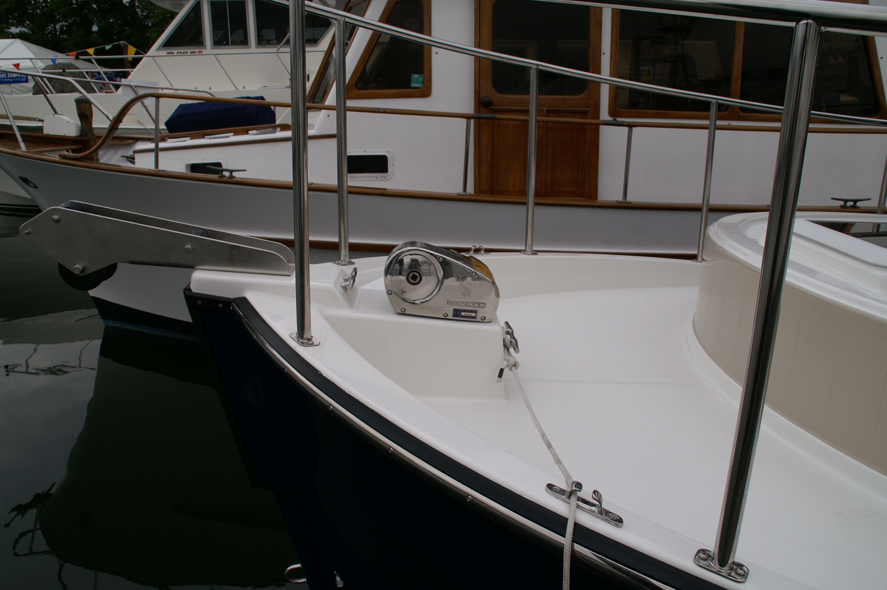 25 Ranger bow detail