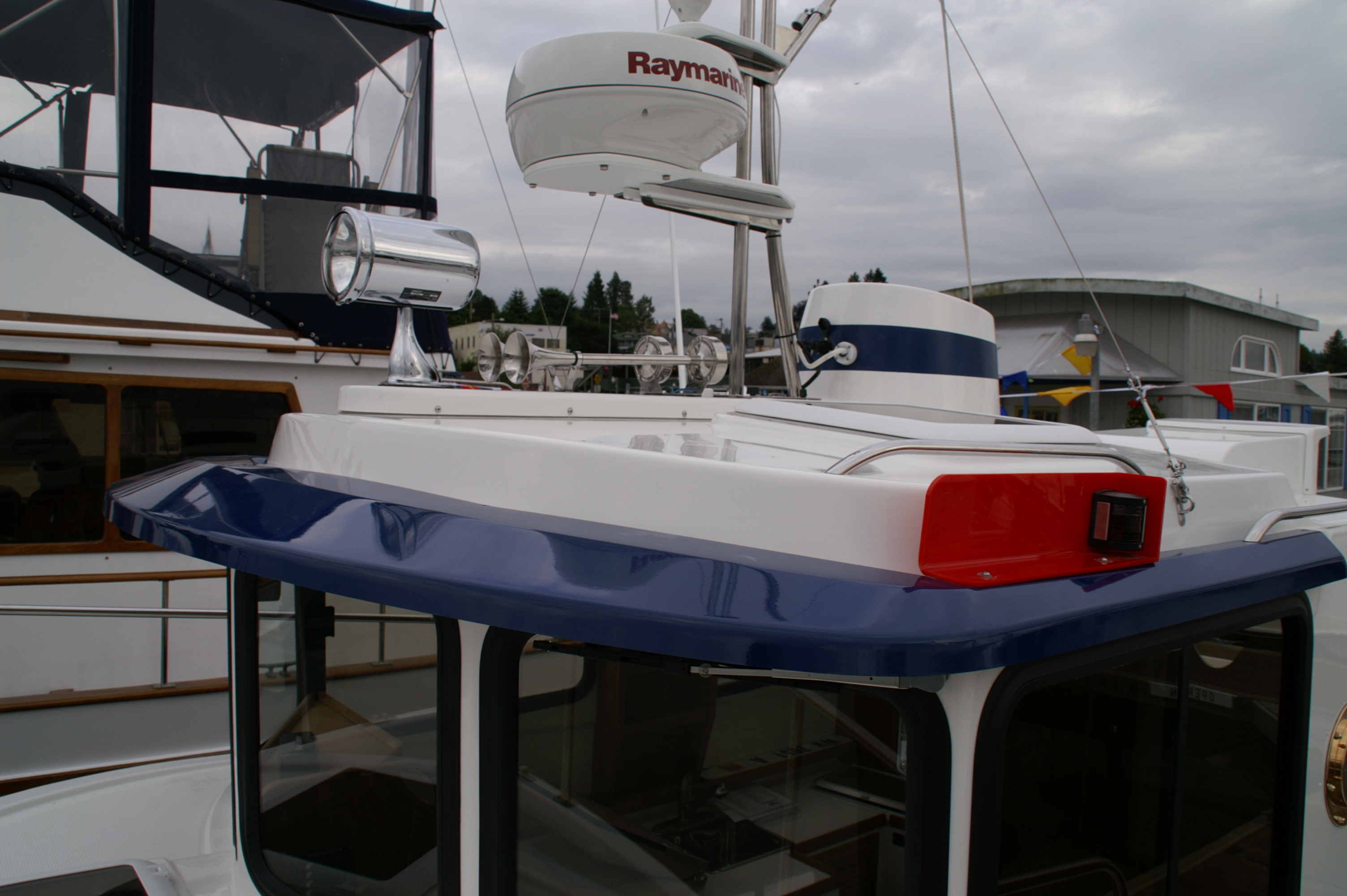 25 Ranger top detail