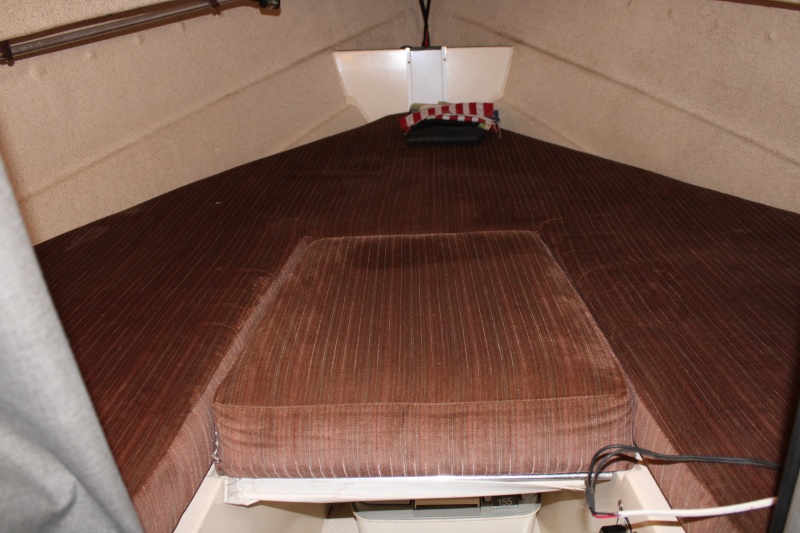 25 V-Berth
