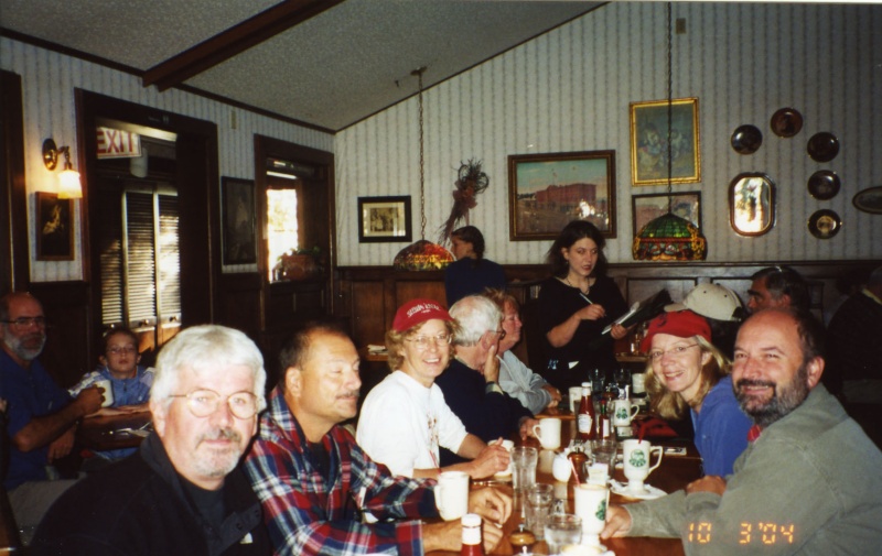 3 Oct 2004 Sequim
More C-Brats having breakfast.