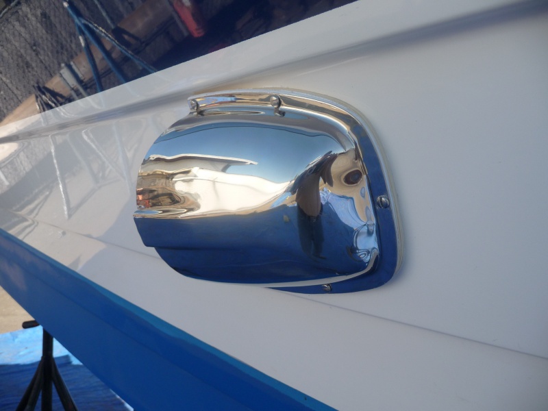 3. Wallas exhaust clamshell