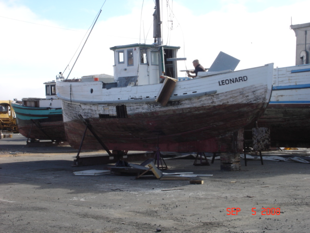 5 September Port Angeles
LEONARD, a really neat old 
boat, built about 1927 is 
about to be crushed & gone
forever.