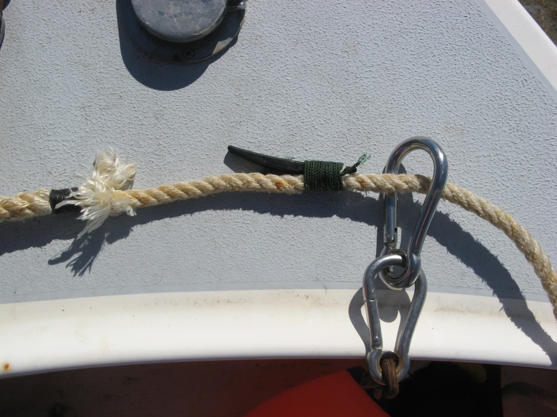 6/29/2012 pulling buoy snap about to be "captured".
I have used this for 25 yrs and it has only failed to latch maybe 6 or 8 times out of many hundreds of pulls.