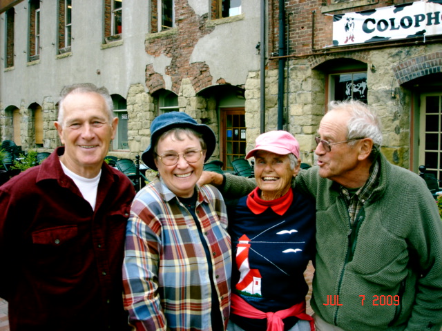 7 July Bellingham
Joe, Ruth, El & Bill
outside the Colophon Cafe