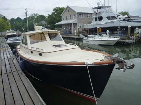 A Hinckley Picnic Boat in Oxford
