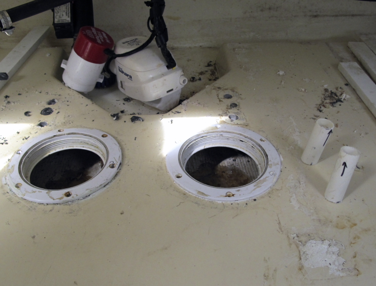 Aft Inspection Ports Between Tanks