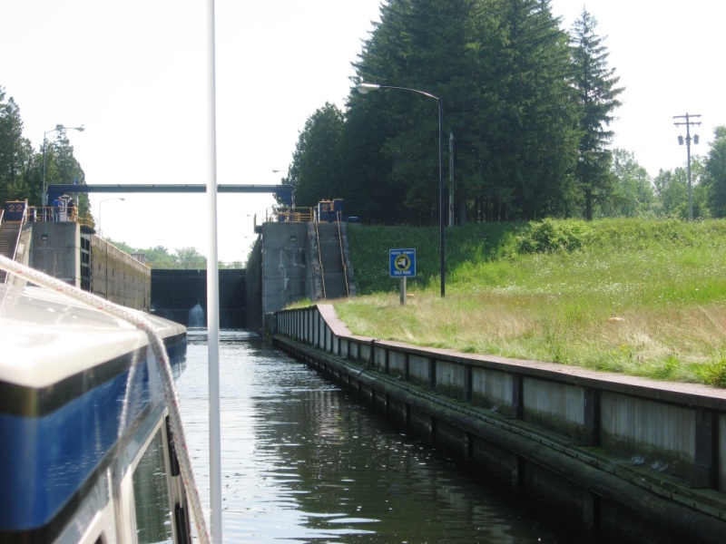 approaching lock 22