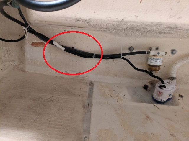Area with dull-sounding hammer blows.