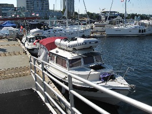 Aug03085