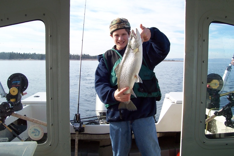Ben Battled a beautiful brown trout.....Fine Fish! 11-23-06 A new  Thanksgiving tradition?