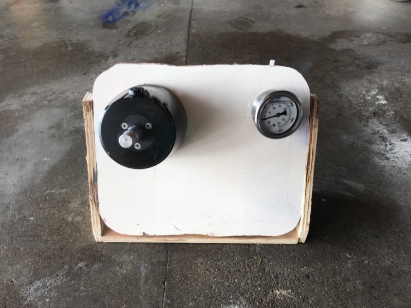 Bench pressure testing platform