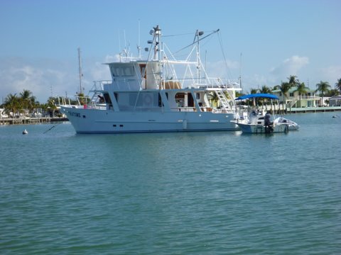 Boot Key Harbor is very protected from wind from almost any direction. An old pirate hang out.