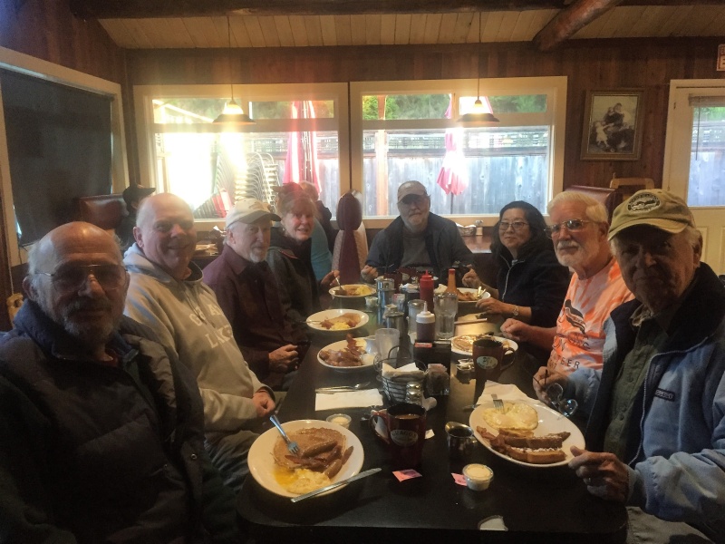 Breakfast at PJ\'s Pizza in  Cathlamet