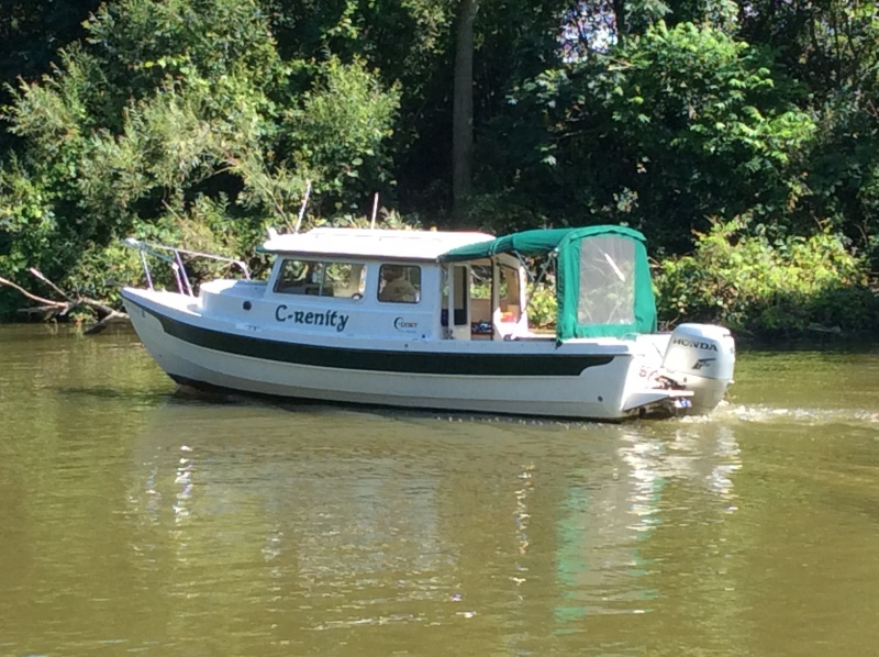 C-Renity cruising the Erie Canal