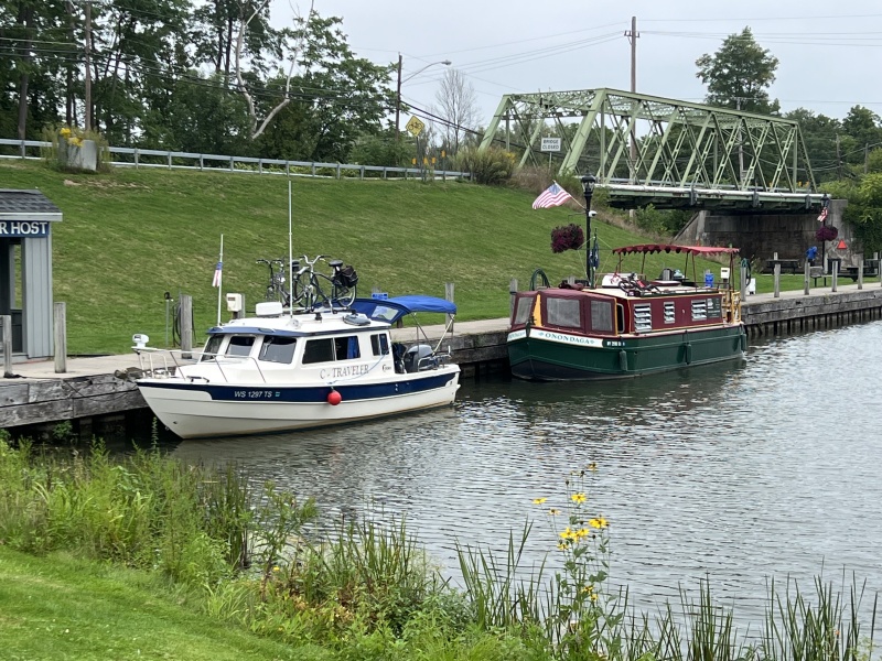 C-Traveler and a packet boat at Palmyra