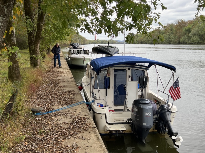 C-Traveler and Mystery Girl at Old Lock 6.