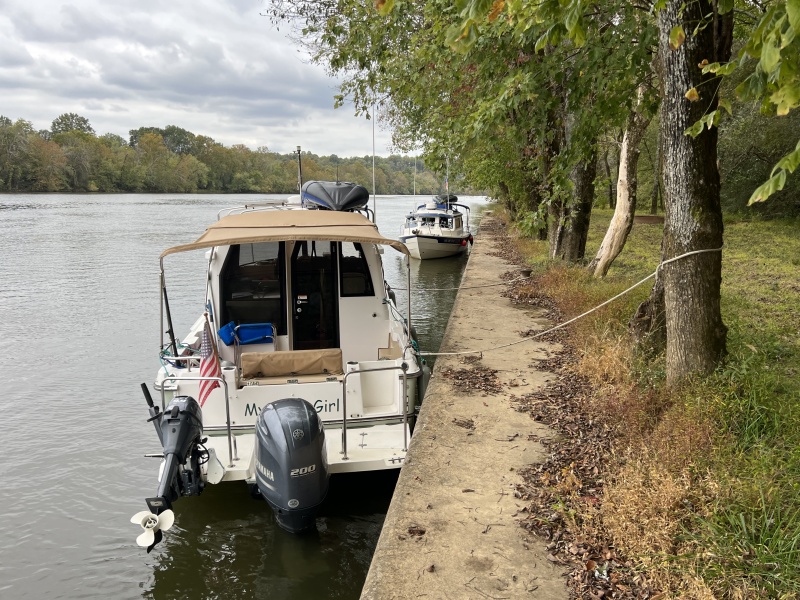 C-Traveler and Mystery Girl at Old Lock 6