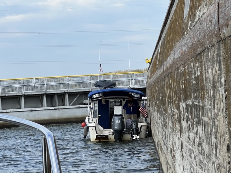 C-Traveler in Old Hickory Lock