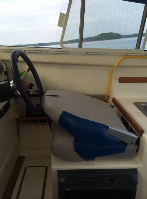 Cabela's Elite Boat Seat