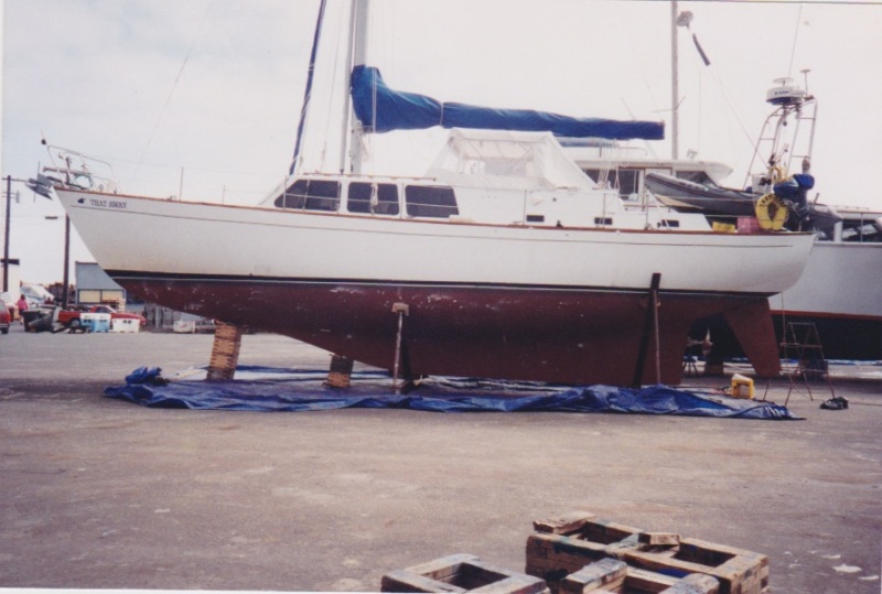 Cal 46 \"Thataway\" on the hard