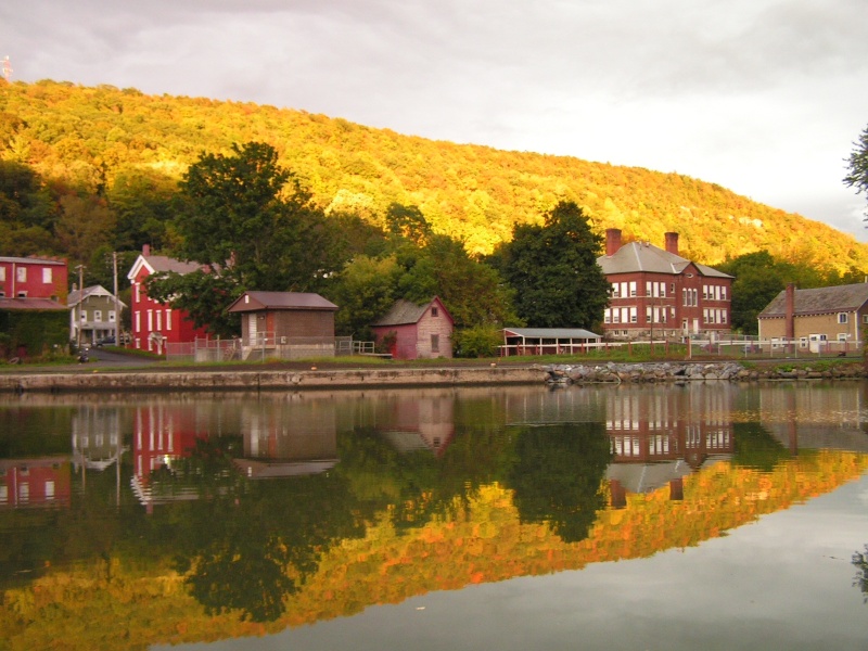 Canal getaway 121