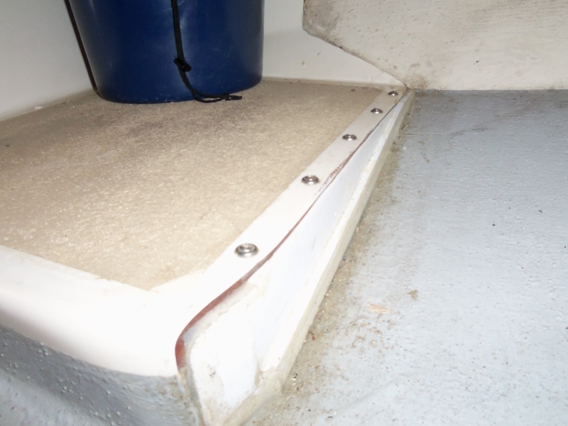 CD 16 seat box dam 001