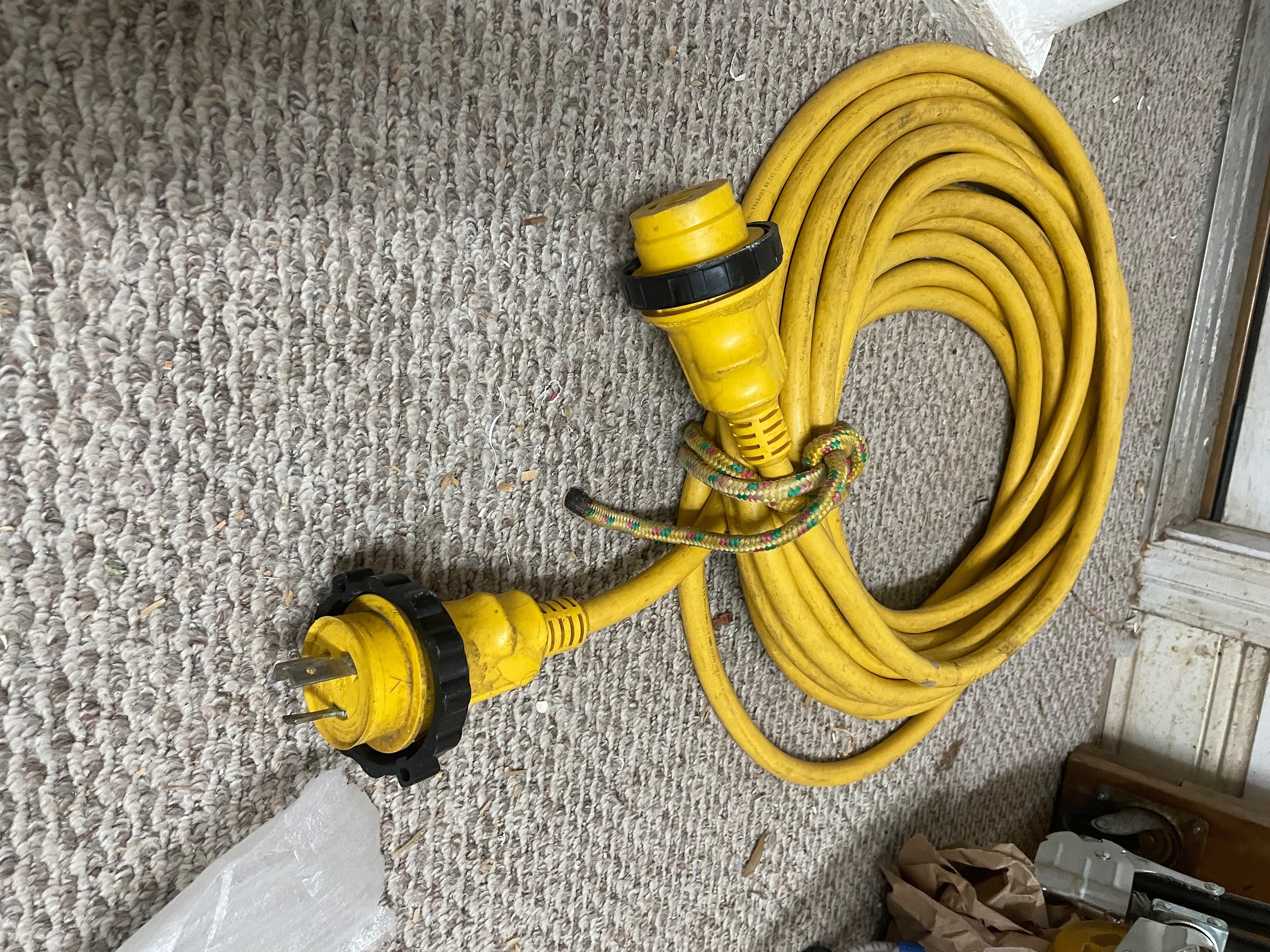 CD-25 SALVAGE SALE - EXTERIOR -